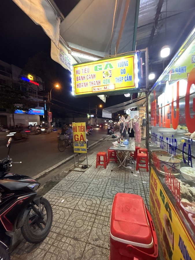 Hủ Tiếu Gà Hồng Gấm