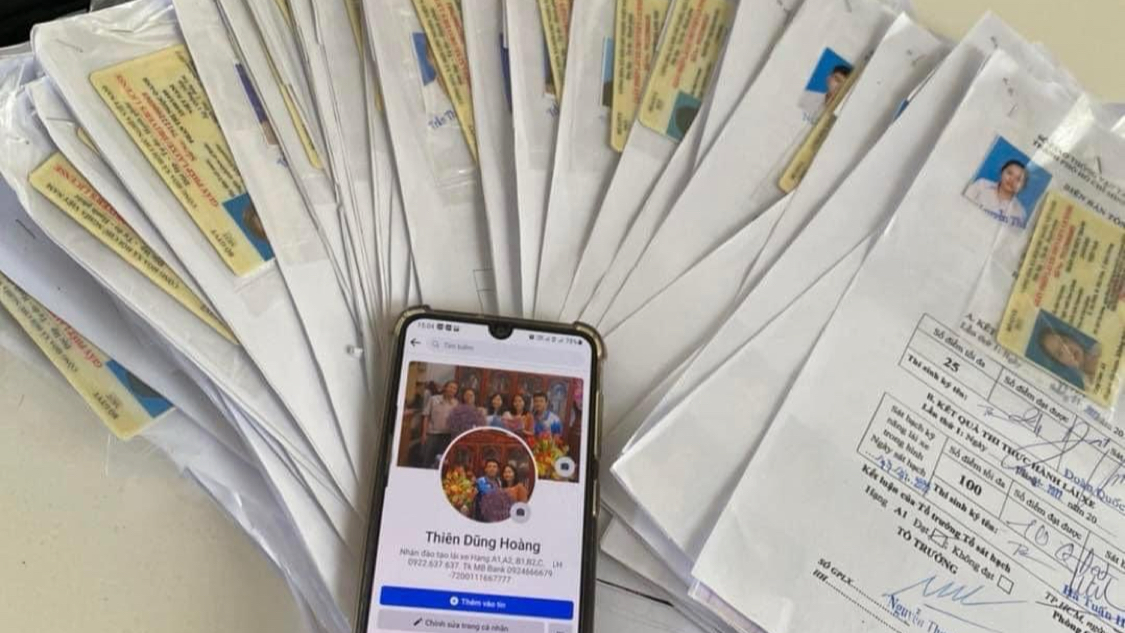 Gv Dũng dạy lái xe