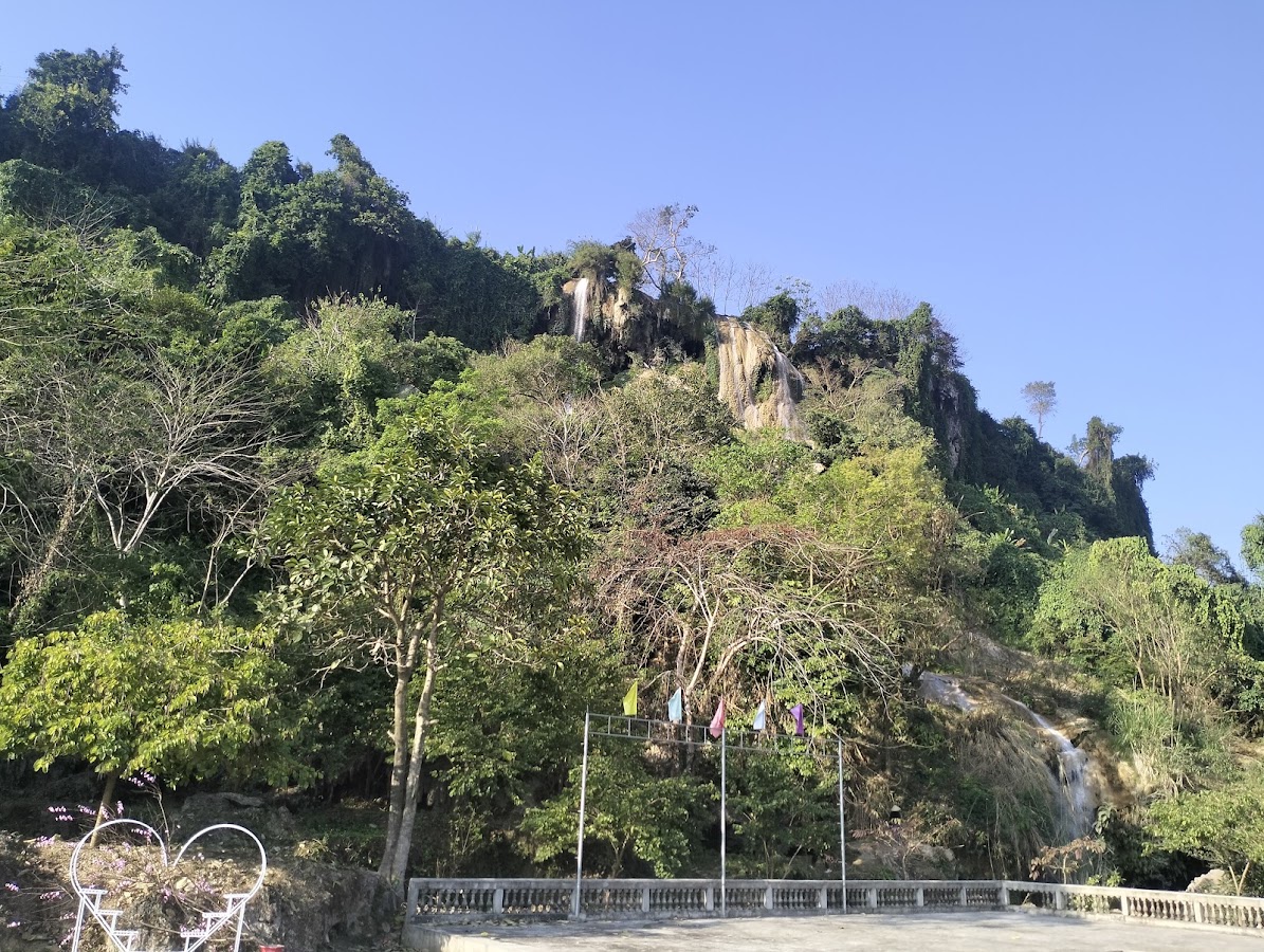 Nhà Nghỉ Tùng Lâm