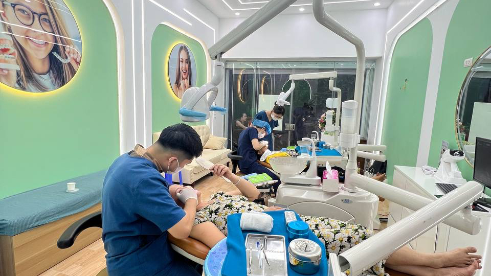 Nha Khoa Hiền Phúc (Nha Khoa Thẩm Mỹ Dr. Hiền)