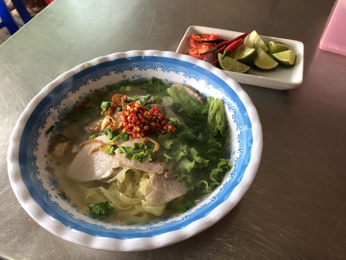 Cô Lệ - Cơm Tấm & Hủ Tiếu