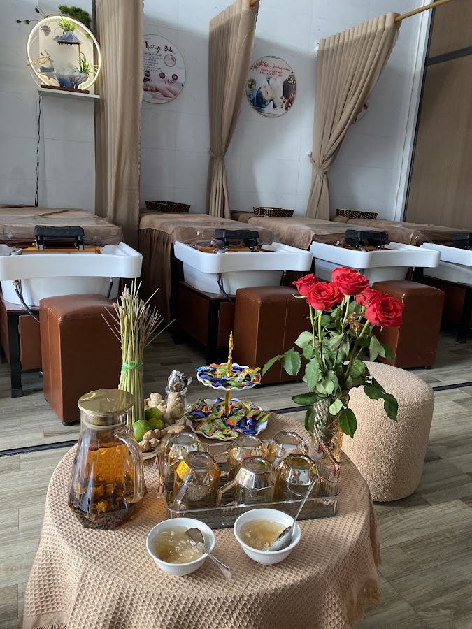 Tiệm Nhà Linh - gội đầu dưỡng sinh, masage trị liệu Hoà Xuân