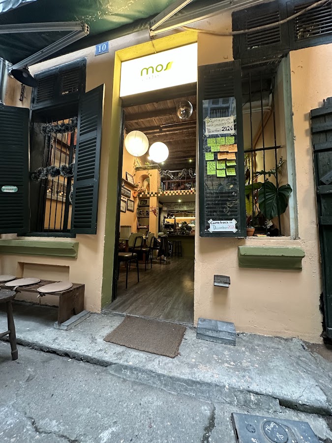 Moss cafe