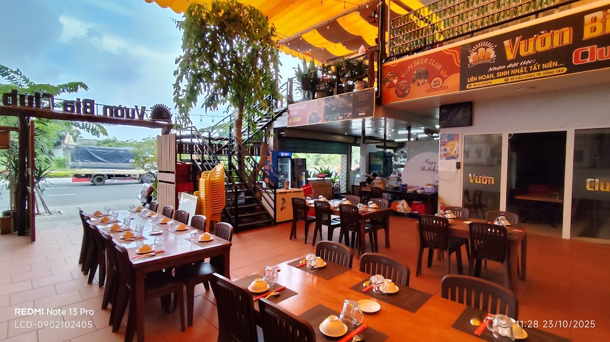 Vườn Bia Club
