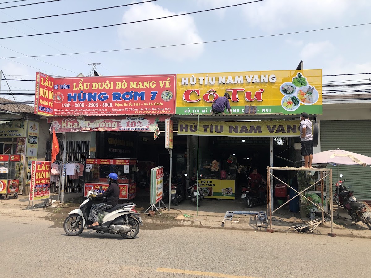 HỦ TÍU NAM VANG CÔ TƯ ( Phước Tân )