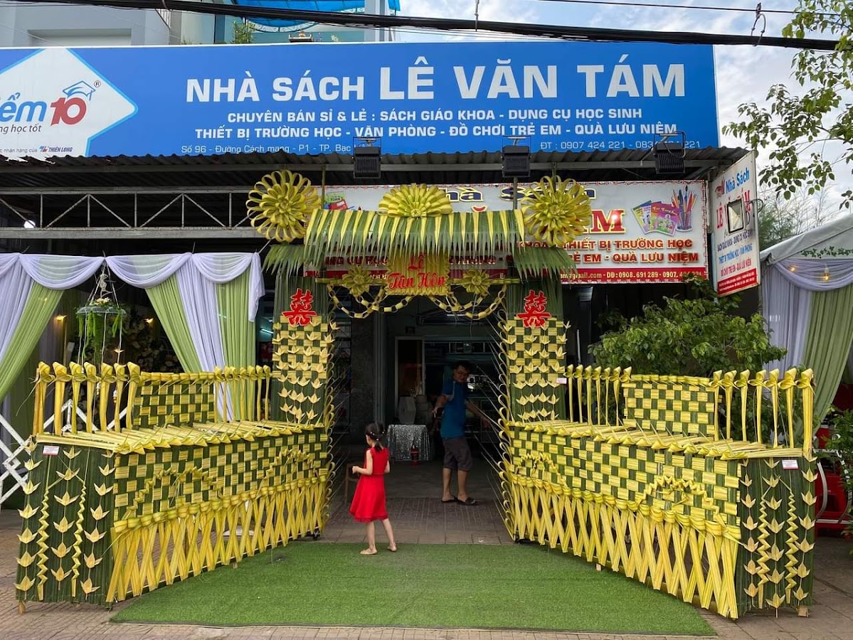 Nhà Sách Lê VănTám , Bạc Liêu