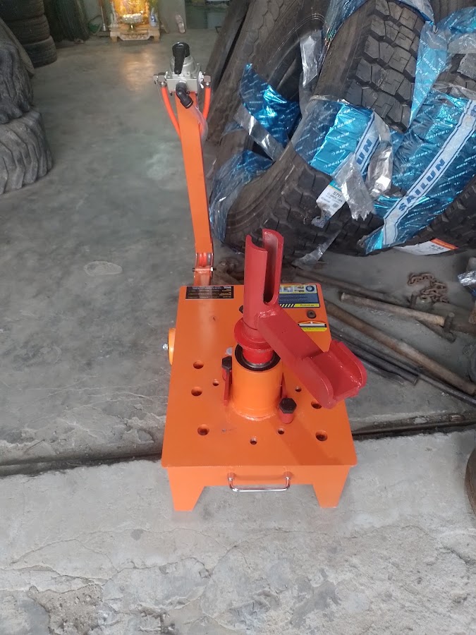 Vá lốp lưu động - ĐẠI NHÂN