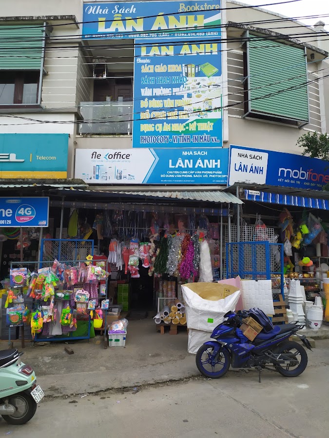 Nhà sách Lân Ánh